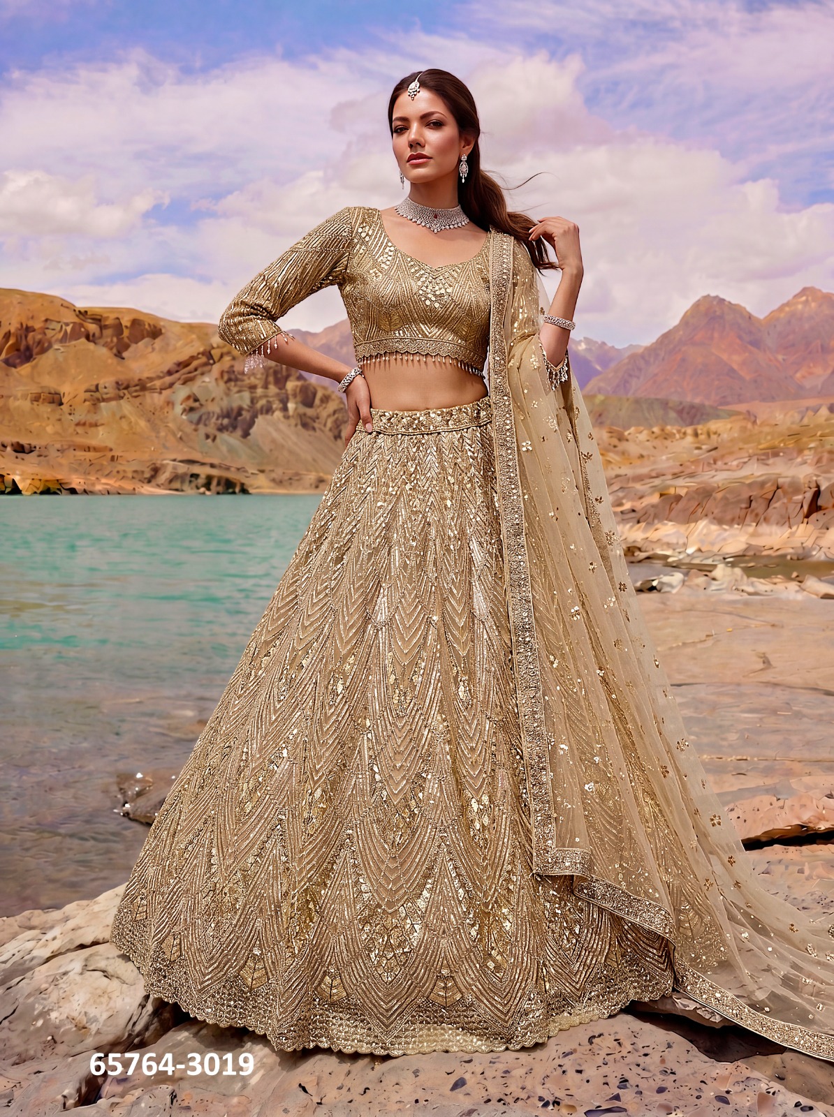 Amazinng Gold Reception Lahenga Choli